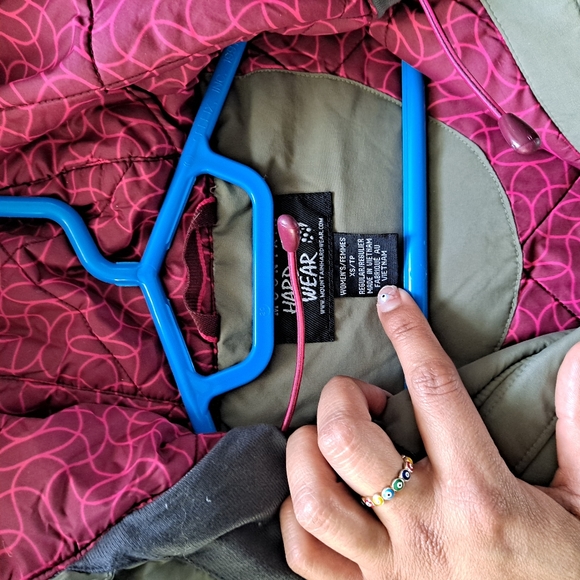 Mountain HardWear Forest Green Vest - Picture 7 of 9